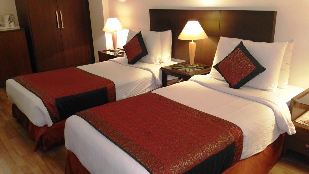 Fabhotel Goodwill Gk 1 New Delhi Exteriör bild