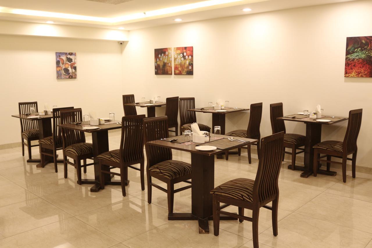 Fabhotel Goodwill Gk 1 New Delhi Exteriör bild